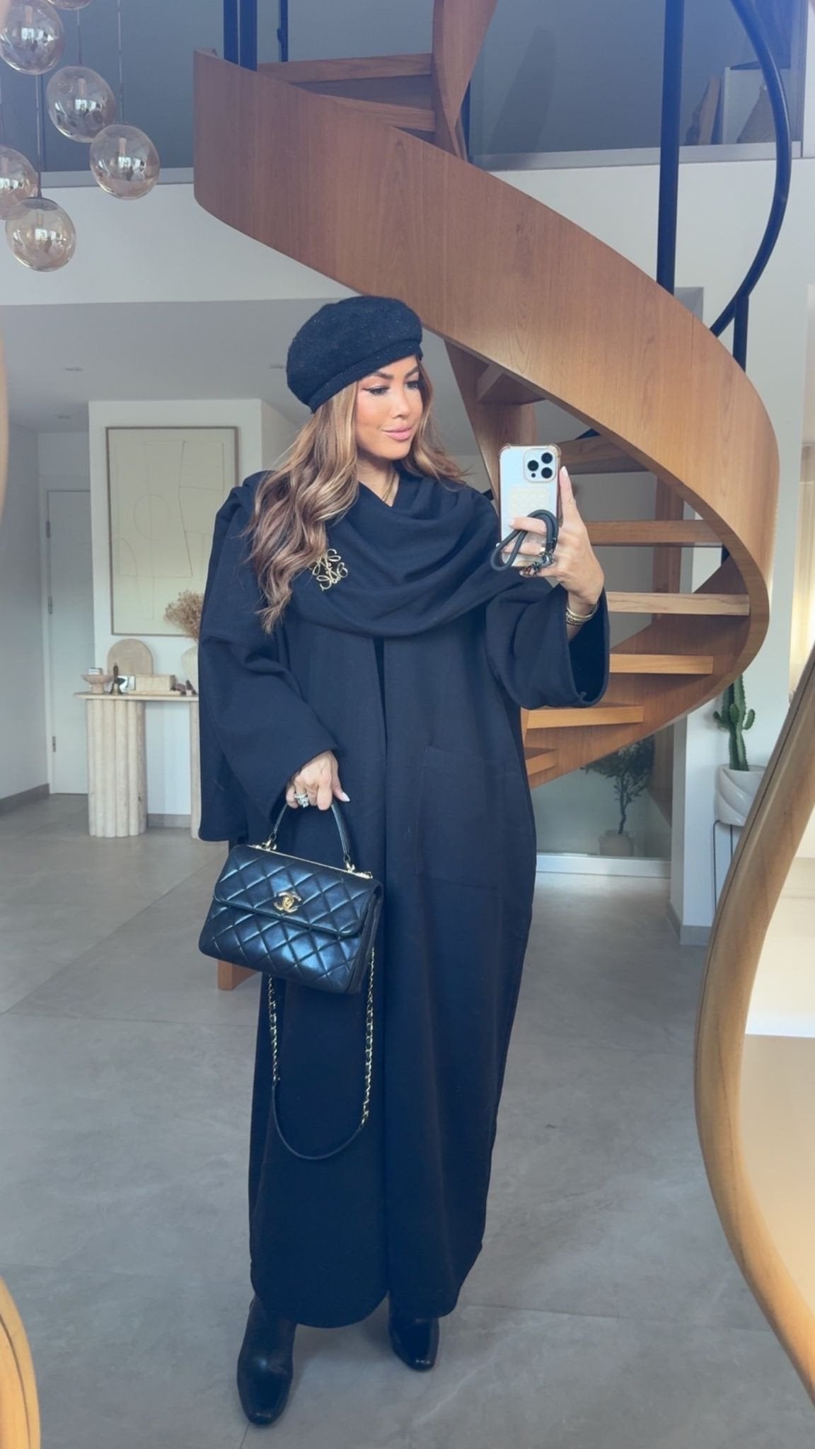 MANTEAU ECHARPE ELAYA NOIR - DESIGN MADE IN UAE