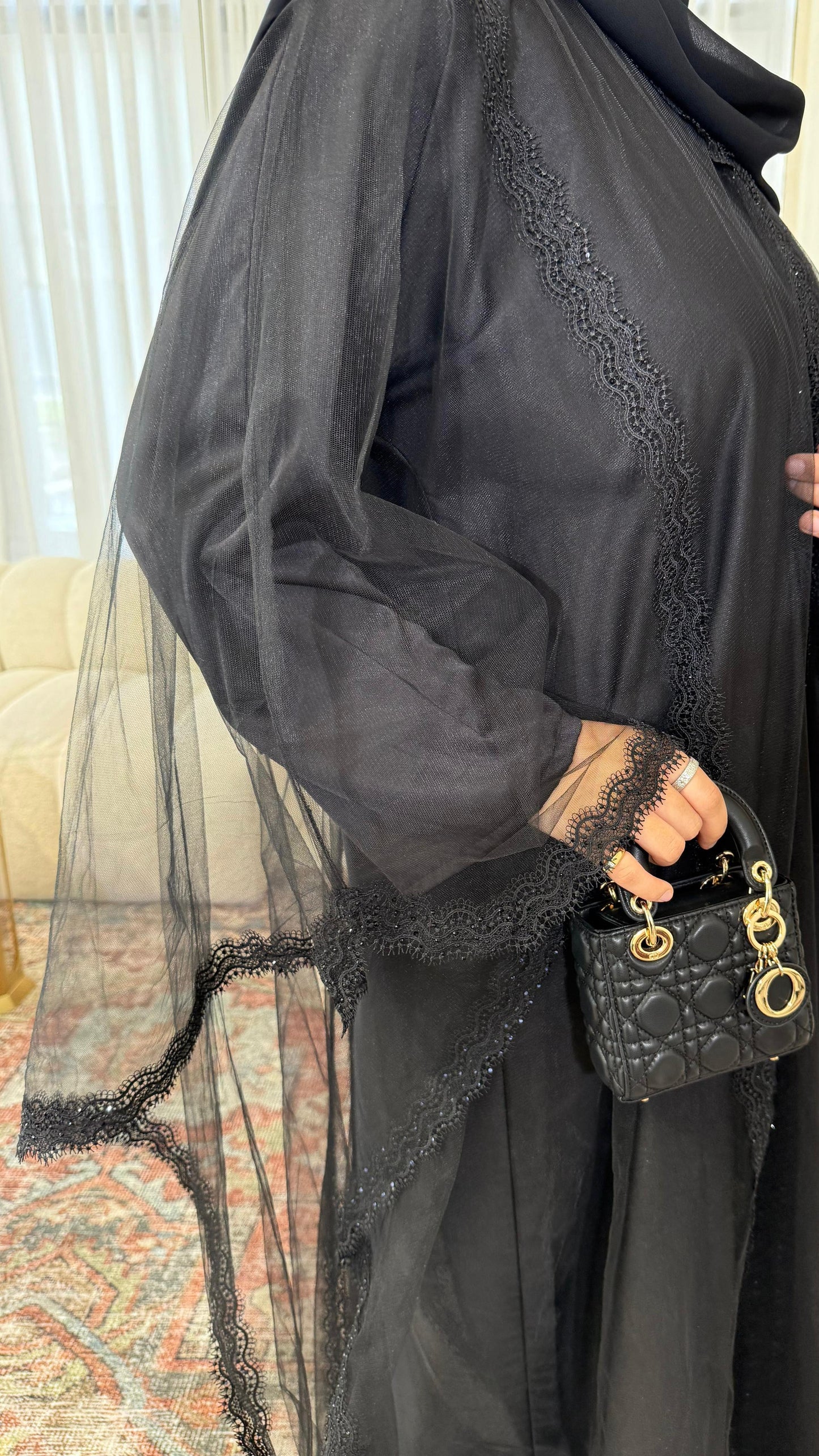 ABAYA CAPE MOUSSELINE NOIR DENTELLE AYRAH- UAE