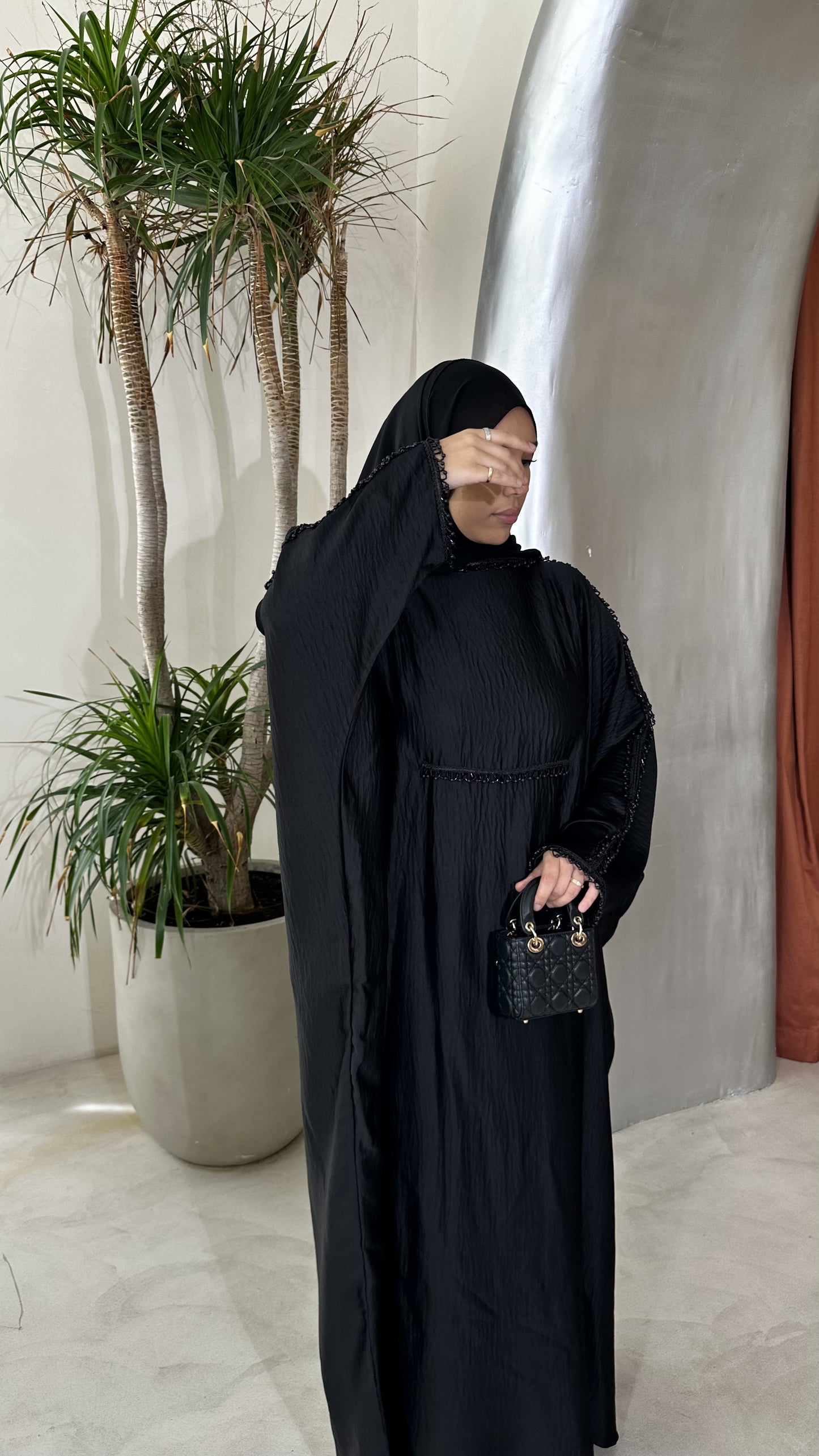 ABAYA FARASHA AMARA – UAE