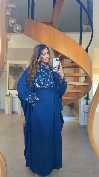 ABAYA BRODÉE  — Élégance subtile LAYAAL BLEU MARINE