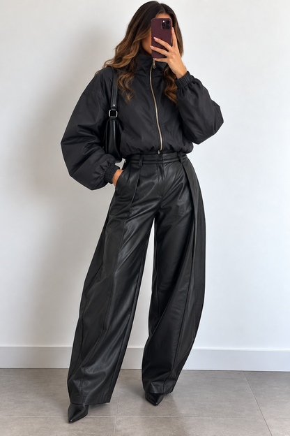 PANTALON NOIR EN SIMILI CUIR 81736
