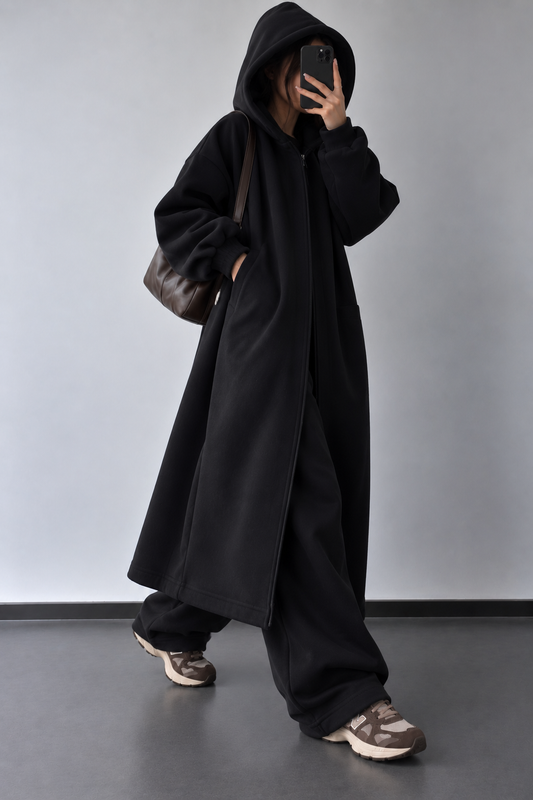 VESTE NOIRE À CAPUCHE 90553