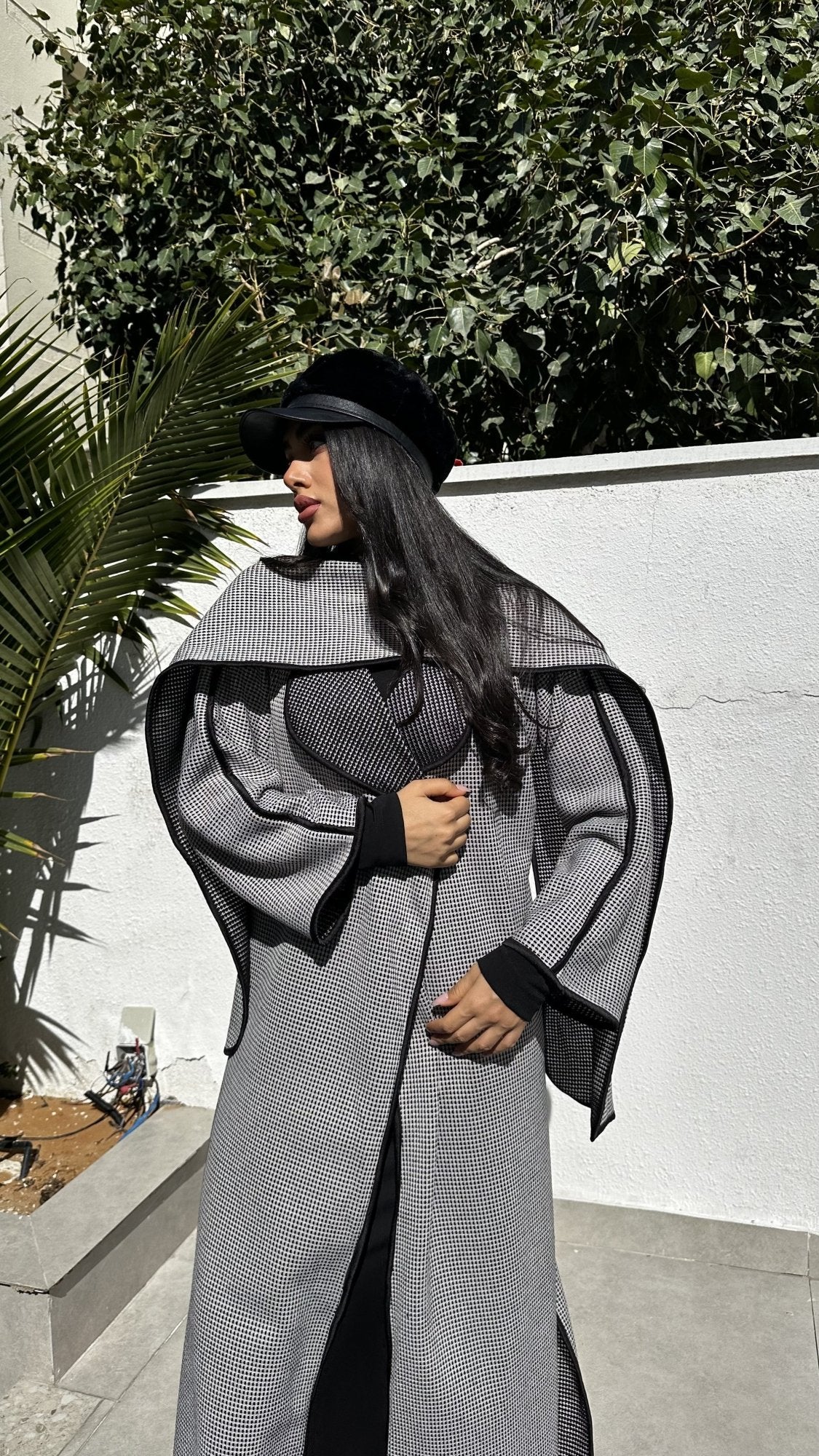 VESTE LONGUE + ECHARPE GRIS / NOIR - DESIGN MADE IN UAE